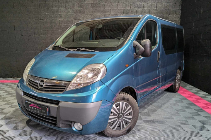 OPEL VIVARO COMBI