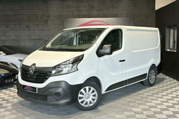 RENAULT TRAFIC FOURGON