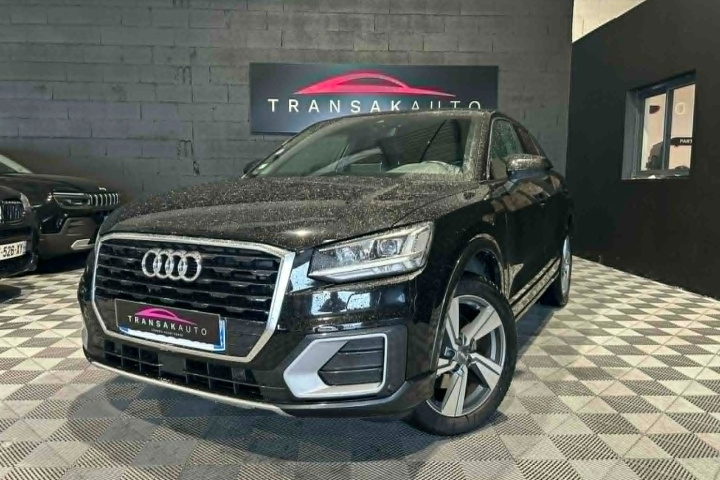 AUDI Q2