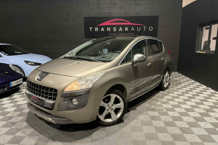 PEUGEOT 3008