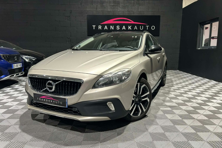 VOLVO V40 CROSS COUNTRY