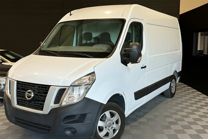 NISSAN INTERSTAR FOURGON