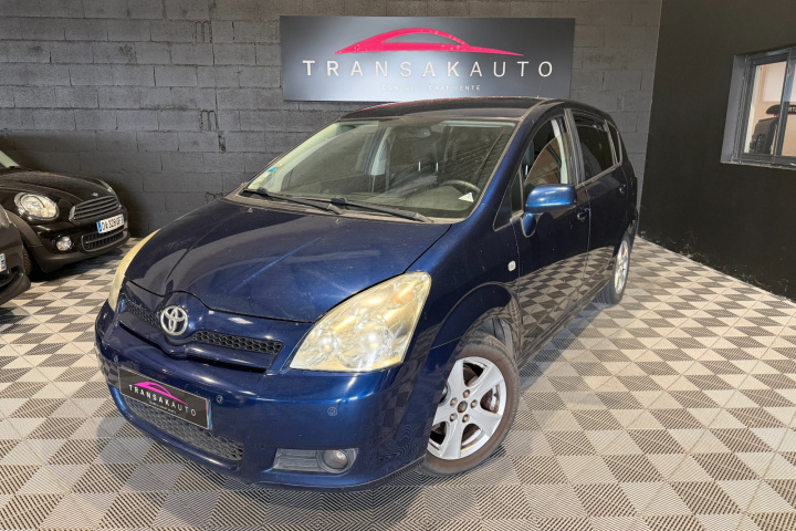 TOYOTA COROLLA VERSO
