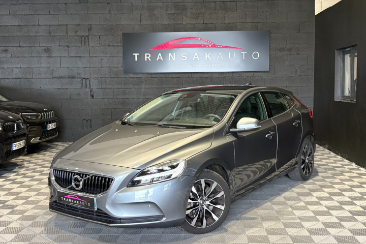 VOLVO V40