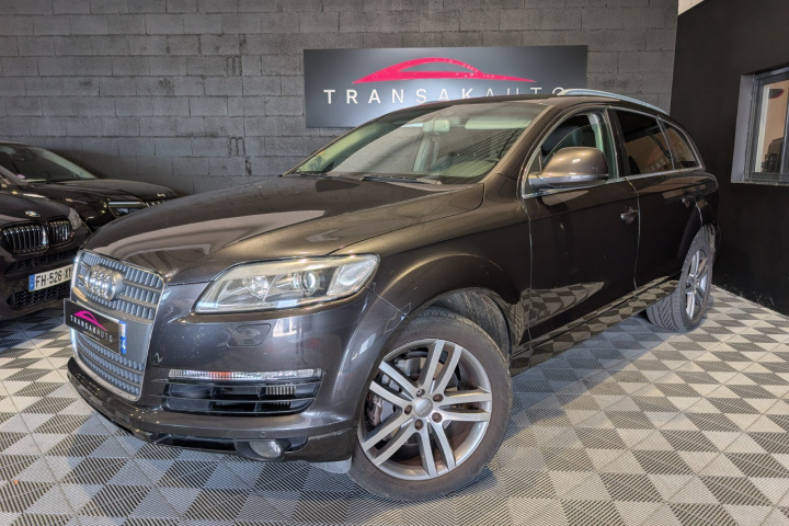 AUDI Q7