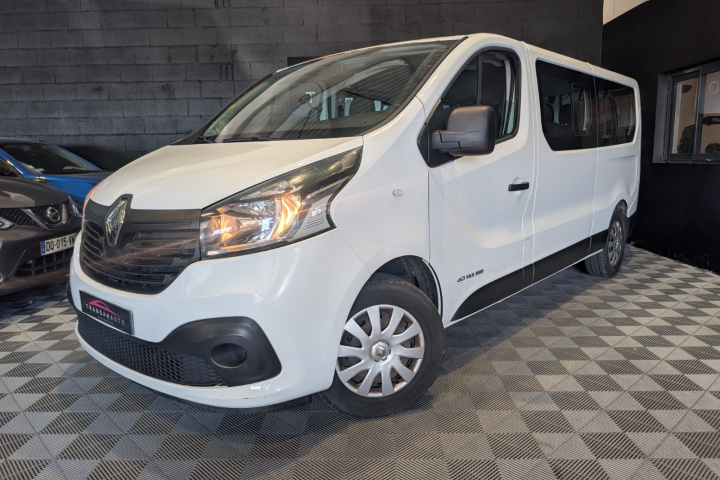 RENAULT TRAFIC COMBI