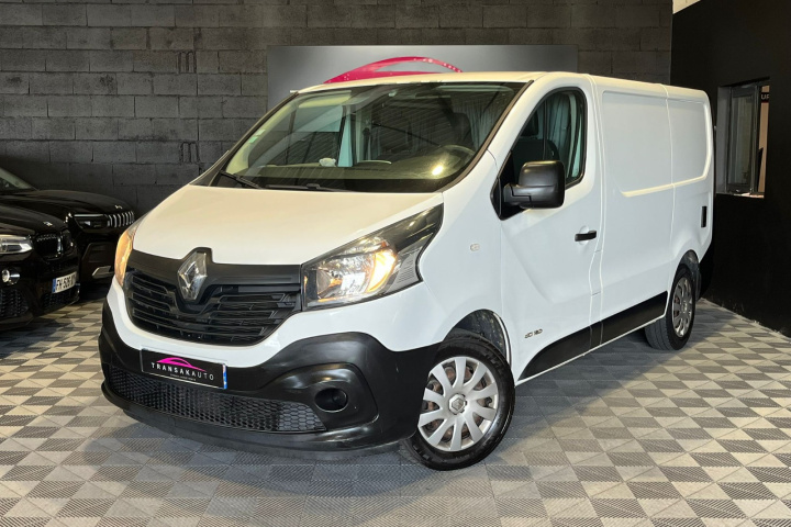 RENAULT TRAFIC FOURGON